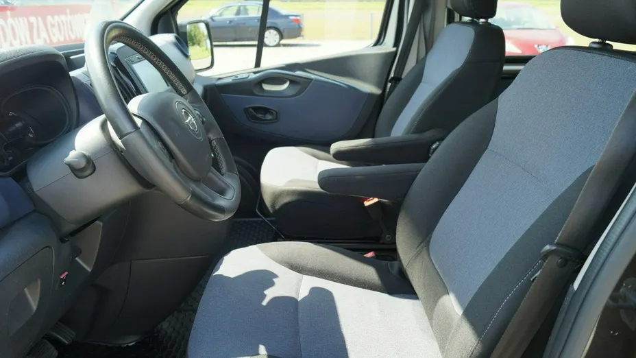 OPEL Vivaro -