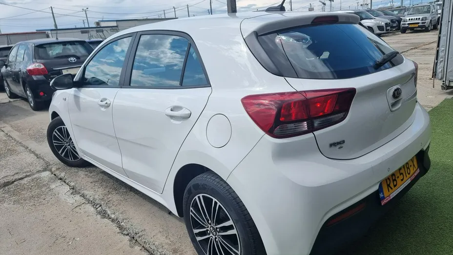 KIA Rio -