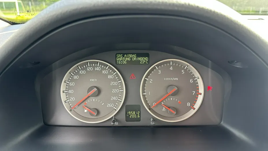 VOLVO V50 -