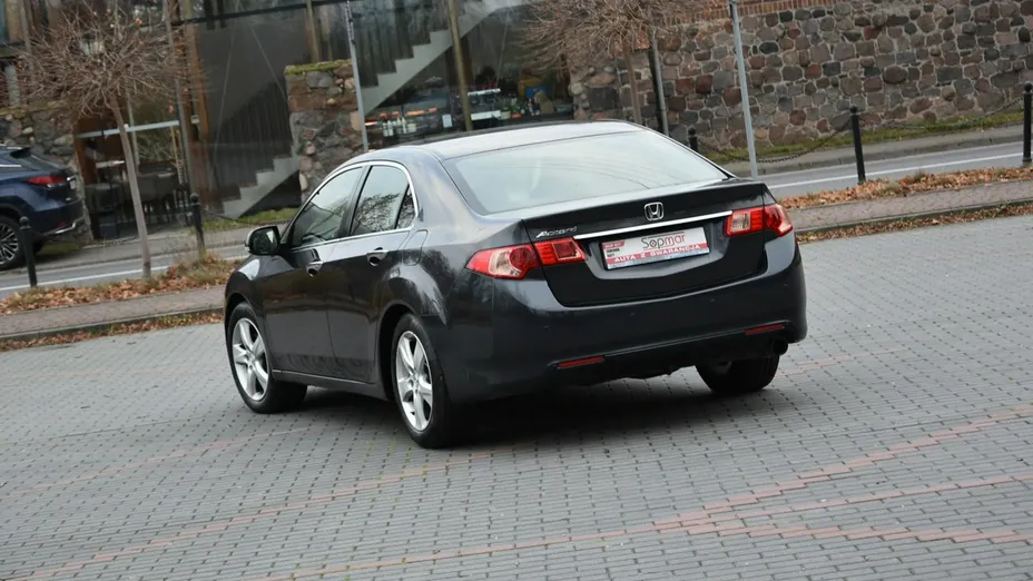 HONDA Accord -