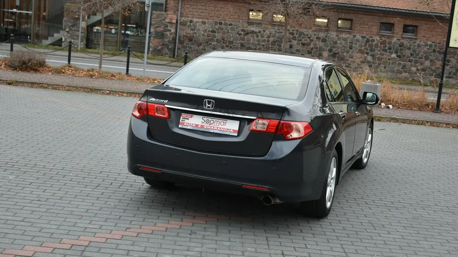 HONDA Accord -