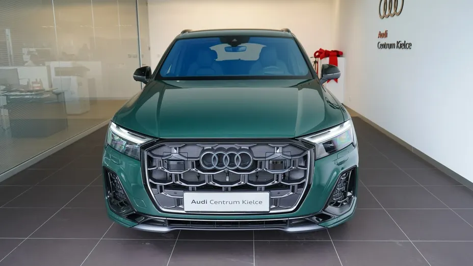 AUDI Q7 -
