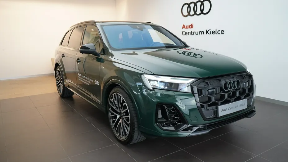 AUDI Q7 -