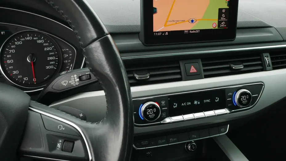 AUDI A4 -