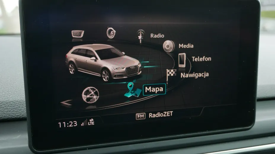 AUDI A4 -