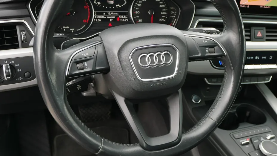 AUDI A4 -