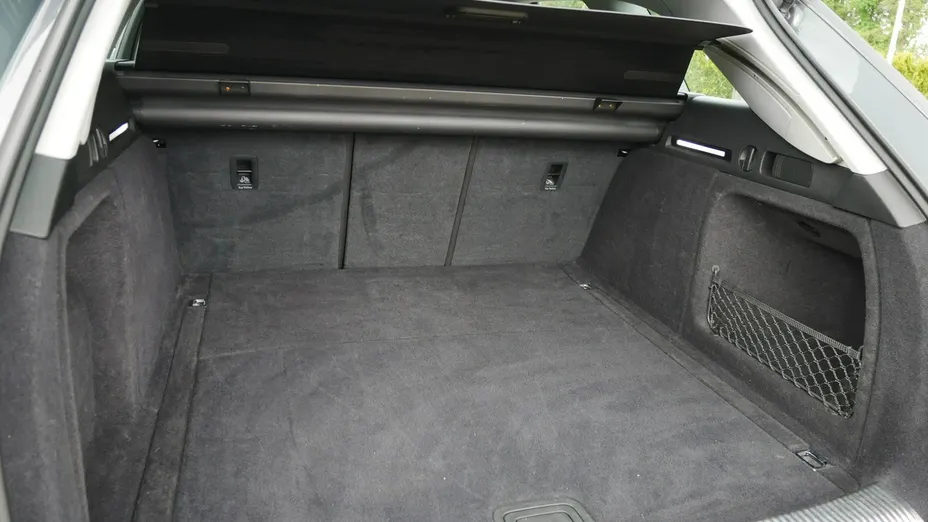 AUDI A4 -