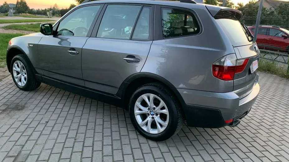 BMW X3 -