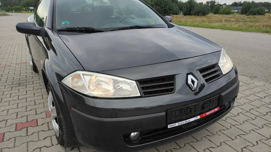 RENAULT Megane -