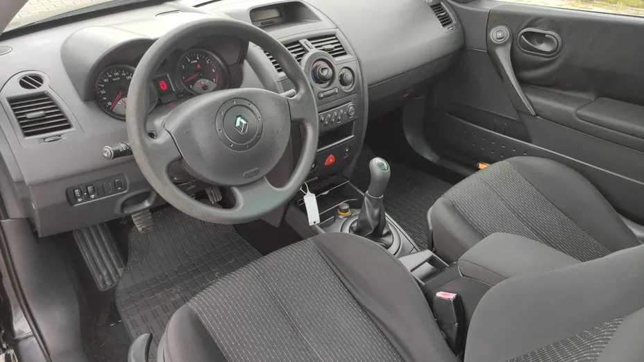 RENAULT Megane -