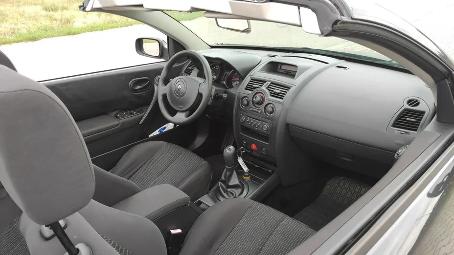 RENAULT Megane -