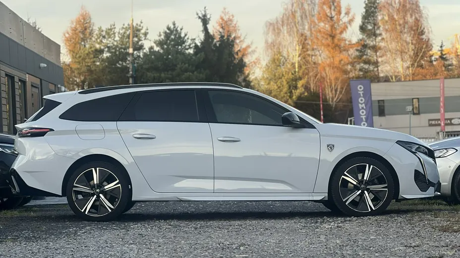 PEUGEOT 308 -