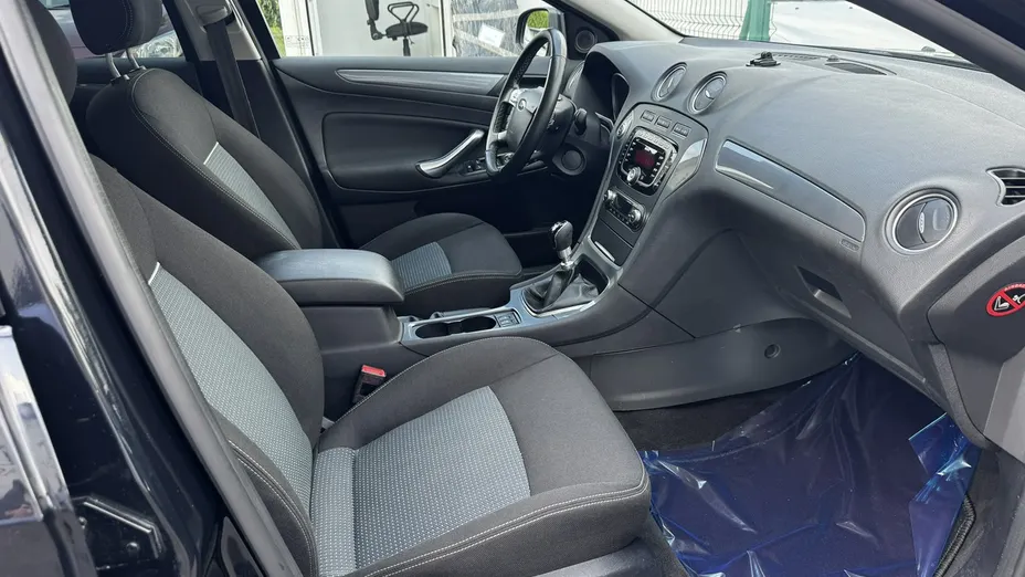FORD Mondeo -
