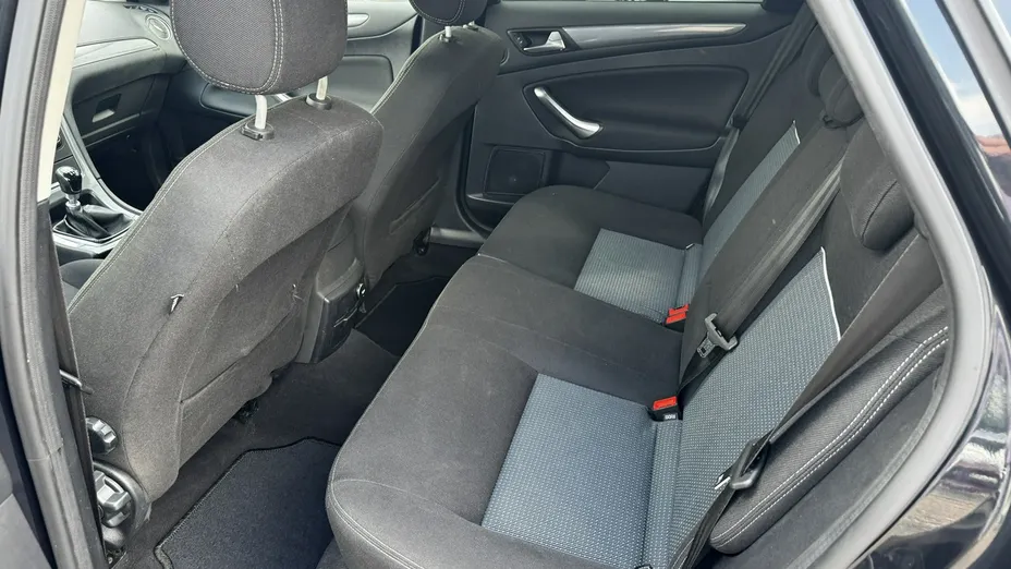 FORD Mondeo -