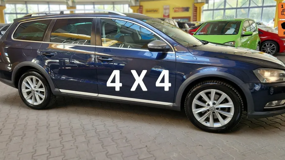 VOLKSWAGEN Passat -