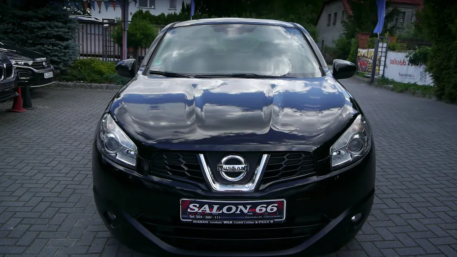 NISSAN Qashqai -