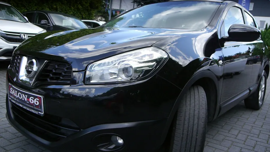 NISSAN Qashqai -