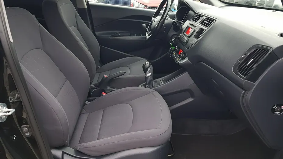 KIA Rio -