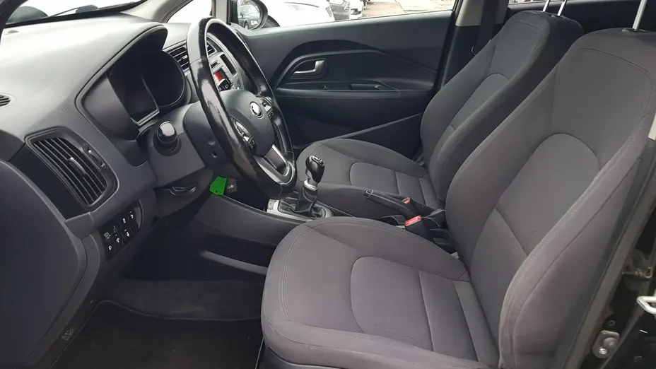 KIA Rio -