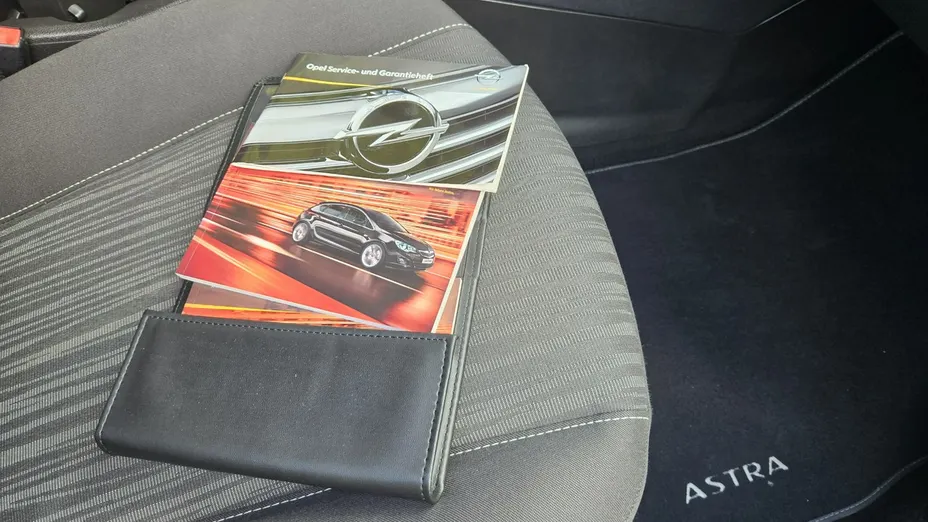 OPEL Astra -