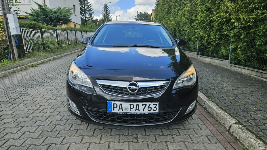 OPEL Astra -