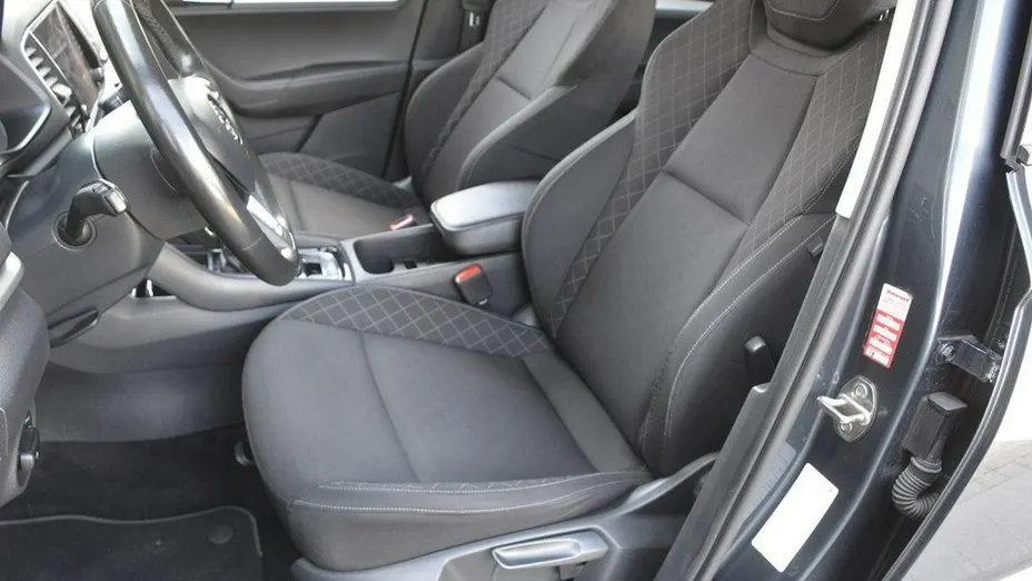 SKODA Karoq -