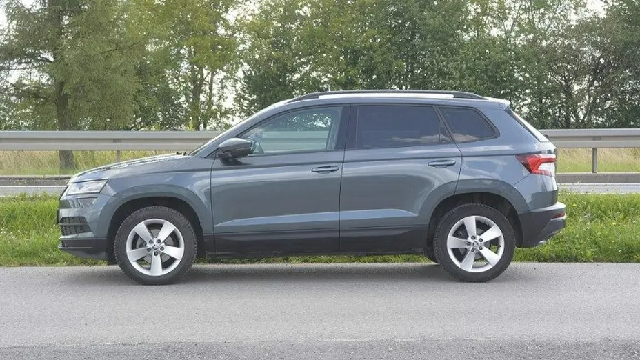 SKODA Karoq -