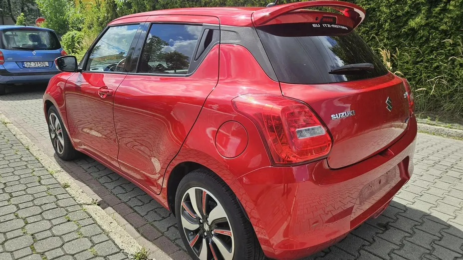 SUZUKI Swift -