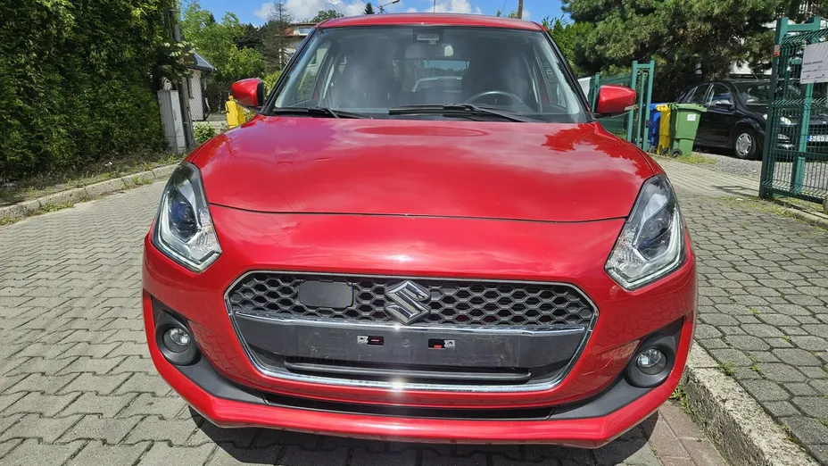SUZUKI Swift -