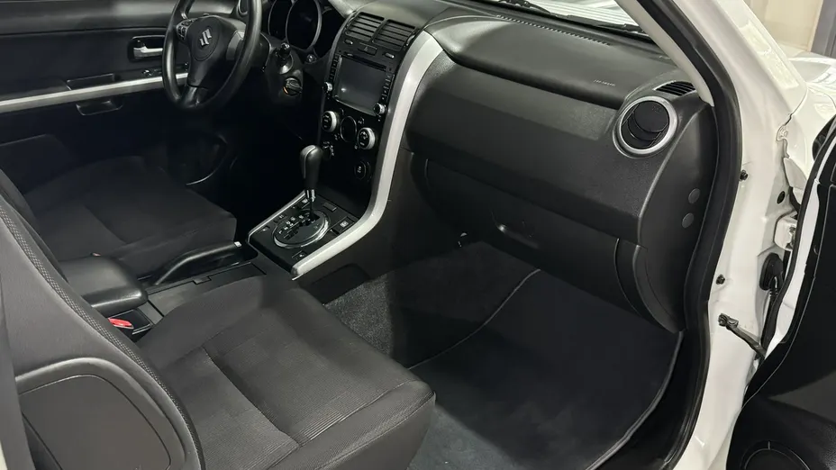 SUZUKI Grand Vitara -