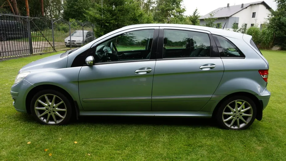 MERCEDES-BENZ B Klasa -