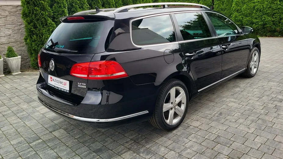 VOLKSWAGEN Passat -