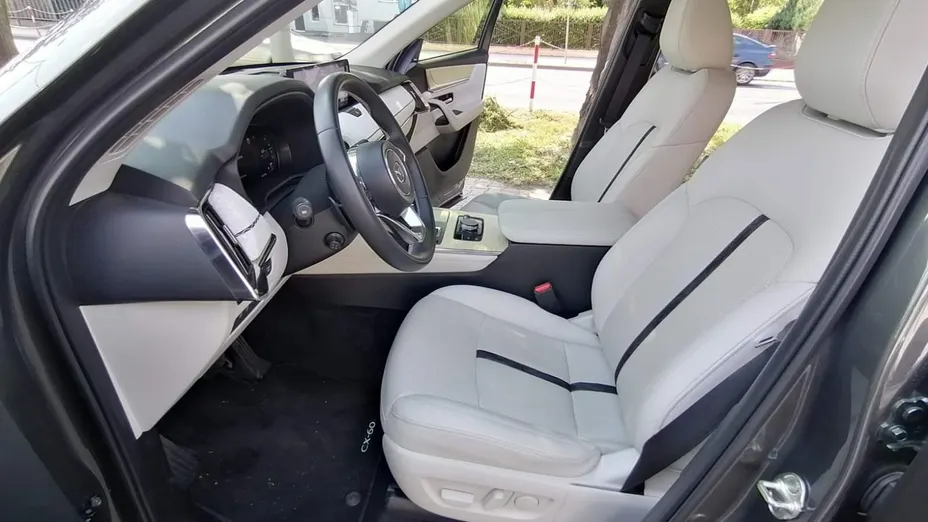 MAZDA CX-60 -
