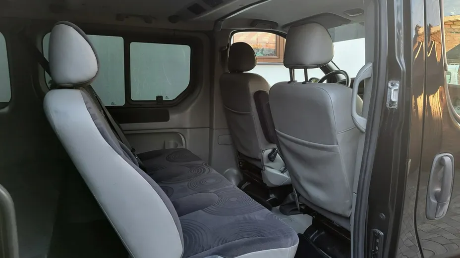 RENAULT Trafic -