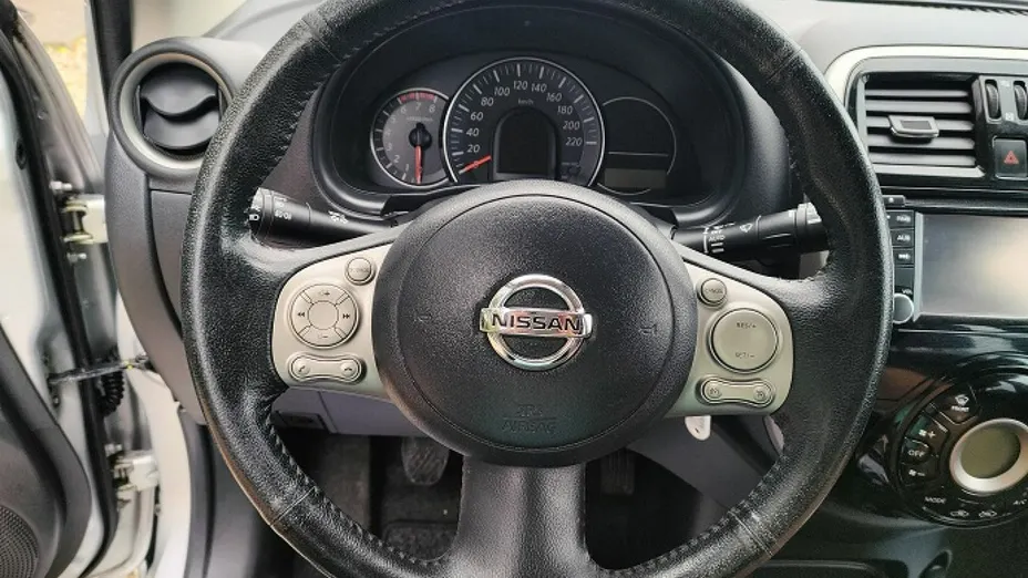 NISSAN Micra -
