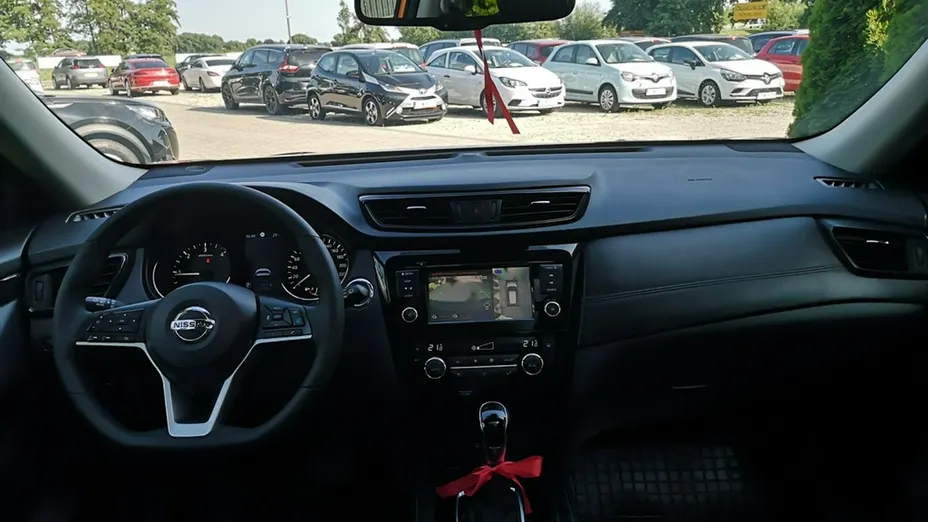 NISSAN X-Trail -