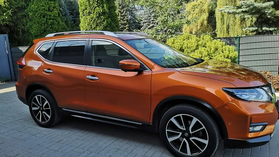 NISSAN X-Trail -