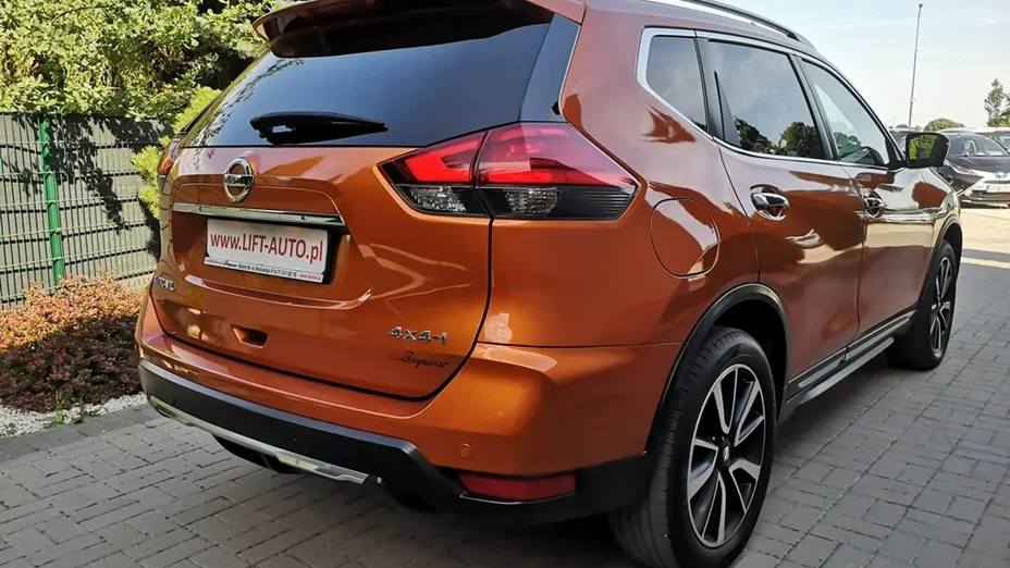 NISSAN X-Trail -