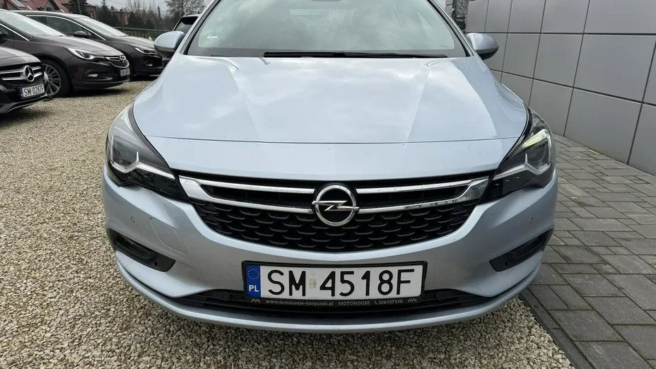 OPEL Astra -