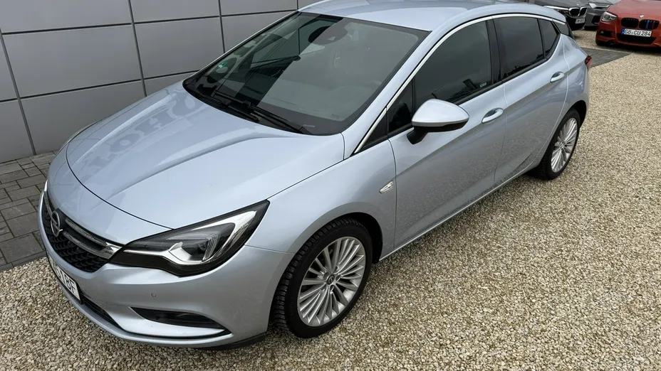 OPEL Astra -