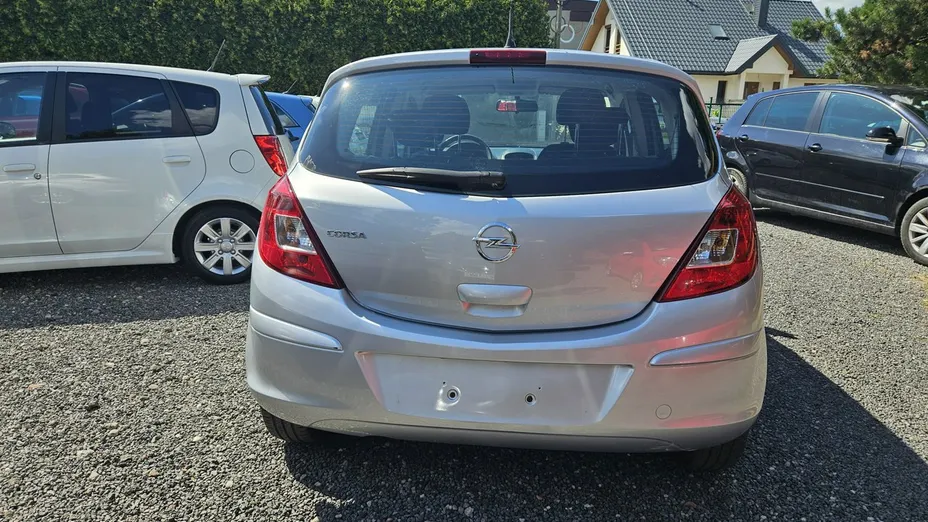 OPEL Corsa -