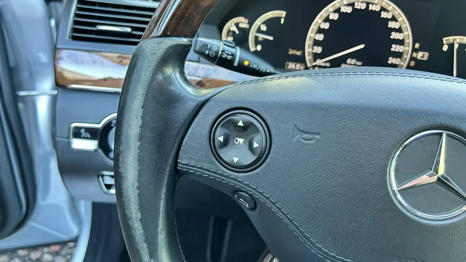 MERCEDES-BENZ S Klasa -