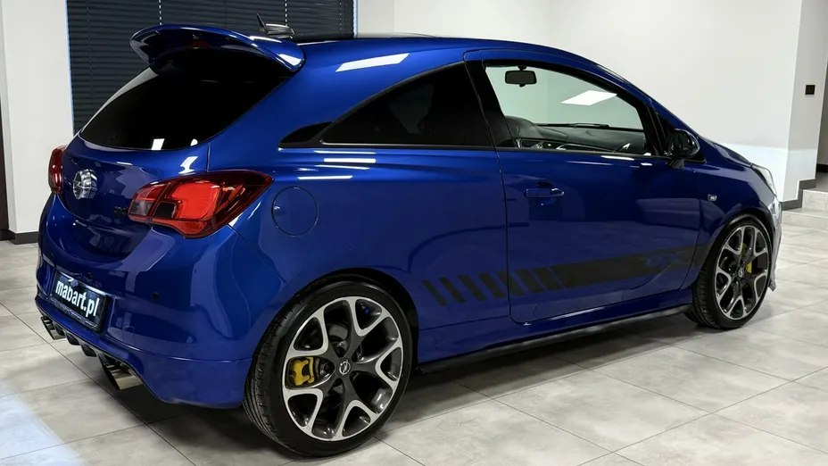 OPEL Corsa -