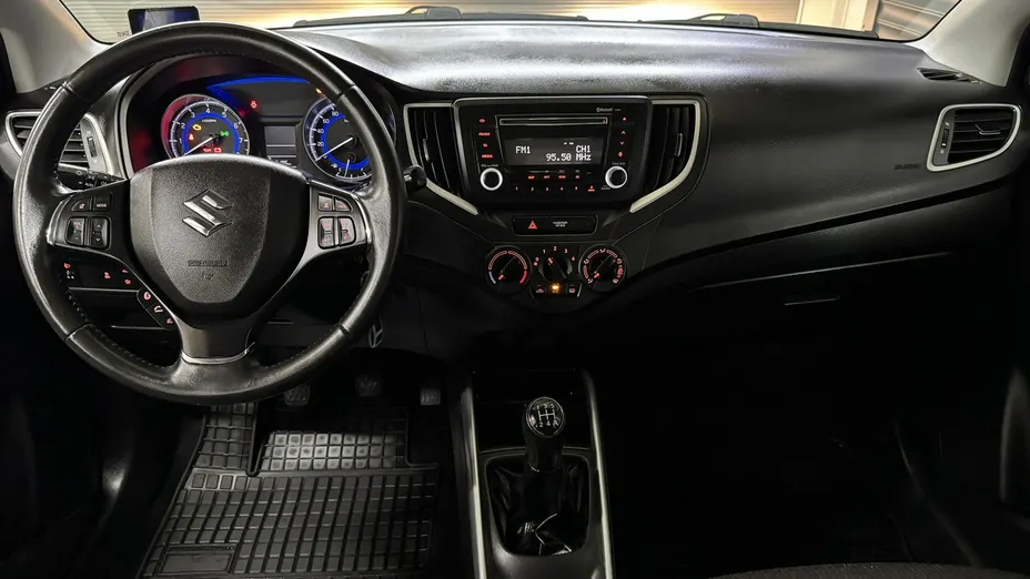 SUZUKI Baleno -
