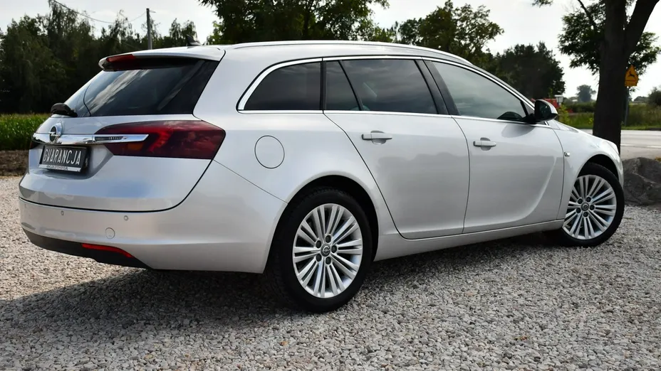 OPEL Insignia -