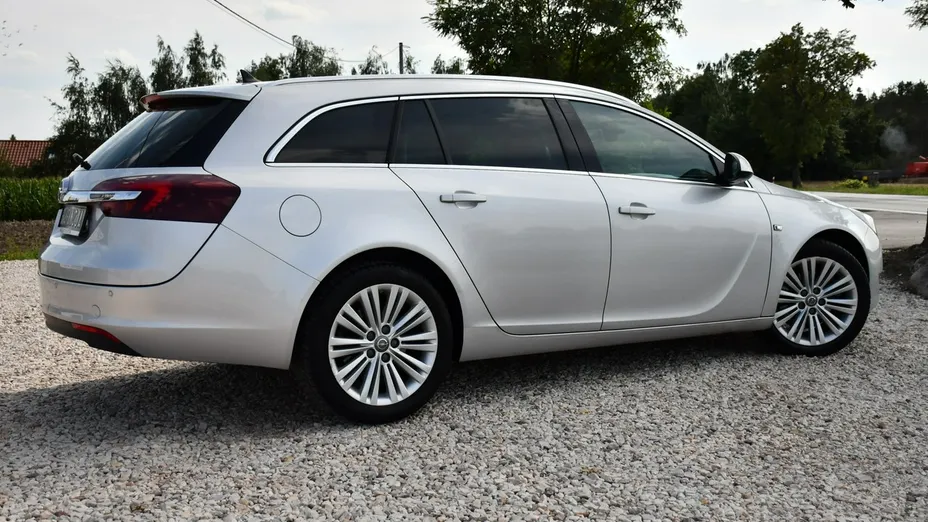 OPEL Insignia -