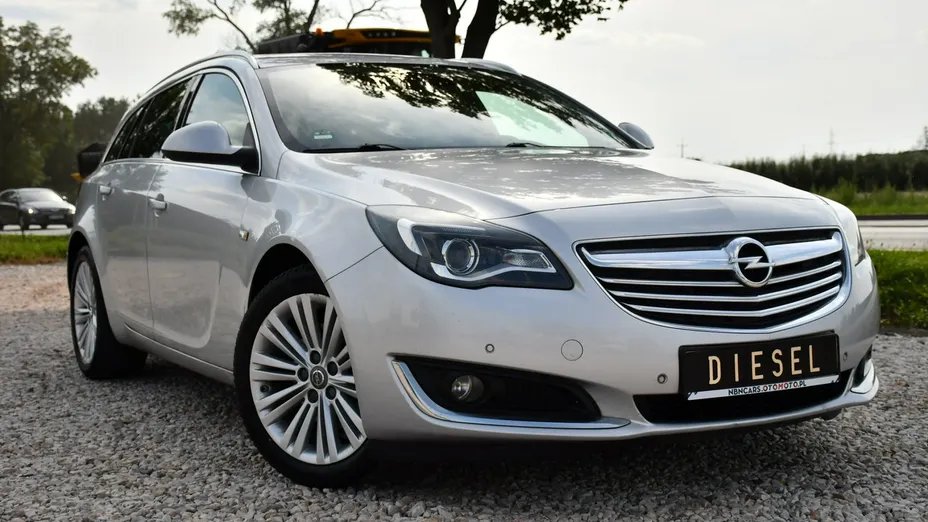OPEL Insignia -