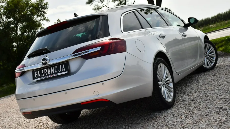 OPEL Insignia -