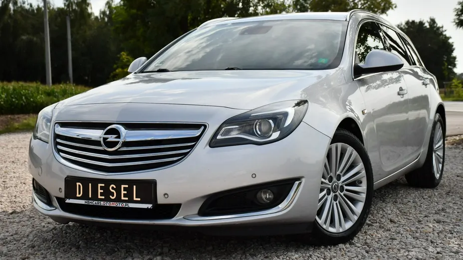 OPEL Insignia -