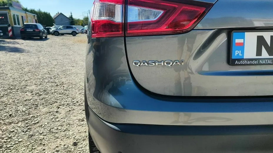 NISSAN Qashqai -